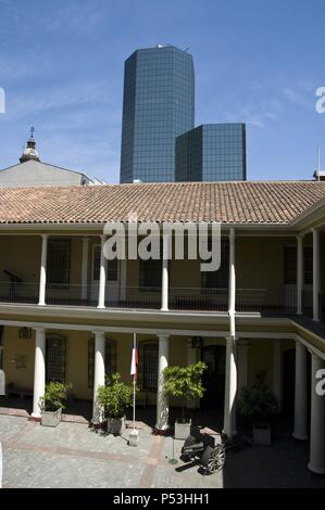 Santiago du Chili. Musée national de l'histoire. Cour intérieure. . Banque D'Images