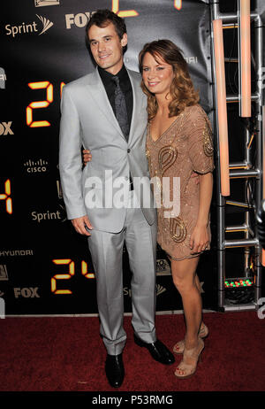 Mary Lynn Rajskub 13     Matthew Rolph 13 - 24 Partie finale de la série au Boulevard 3 Club de Los Angeles.Mary Lynn Rajskub 13     13 Matthew Rolph événement dans la vie d'Hollywood, Californie - Red Carpet Event, USA, Cinéma, Célébrités, photographie, Bestof, Arts, Culture et divertissement, Célébrités, Mode de vie meilleure, Hollywood, événement dans la vie d'Hollywood, Californie - Tapis rouge et en coulisses, musique, célébrités, Topix en couple, en famille (mari et femme) et les enfants - les enfants, frères et sœurs, tsuni@Gamma-USA.com Tsuni enquête de crédit / USA, 2010 Banque D'Images