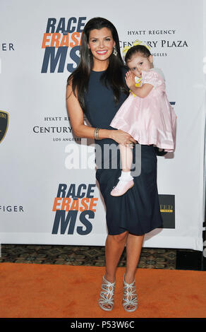 Ali Landry    116 fille Estela - 17e course annuelle pour effacer MS à l'hôtel Hyatt Regency Century Plaza de Los Angeles.Ali Landry    116 fille Estela événement dans la vie d'Hollywood, Californie - Red Carpet Event, USA, Cinéma, Célébrités, photographie, Bestof, Arts, Culture et divertissement, Célébrités, Mode de vie meilleure, Hollywood, événement dans la vie d'Hollywood, Californie - Tapis rouge et en coulisses, musique, célébrités, Topix en couple, en famille (mari et femme) et les enfants - les enfants, frères et sœurs, tsuni@Gamma-USA.com Tsuni enquête de crédit / USA, 2010 Banque D'Images