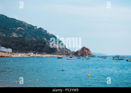 Espagne Costa Brava vacances. Tossa de Mar offre une vue sur la ville. Vacances d'été. Banque D'Images
