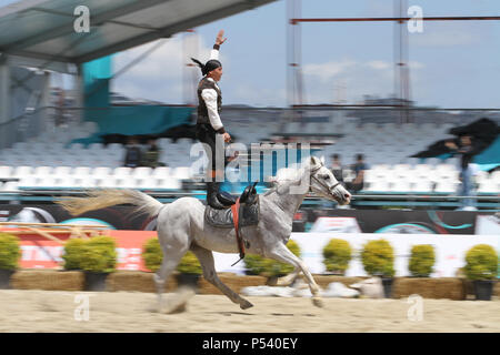 ISTANBUL, TURQUIE - 12 MAI 2018 : équitation Show durant le Festival de la Culture Etnospor Banque D'Images