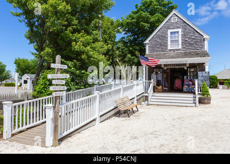 Le chien noir magasin général à Vineyard Haven (Tisbury), au Massachusetts sur Martha's Vineyard. Banque D'Images