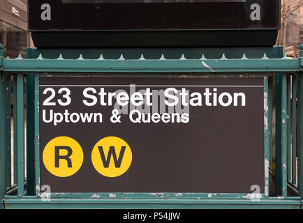 23 Street Station Subway Sign in New York City, USA Banque D'Images