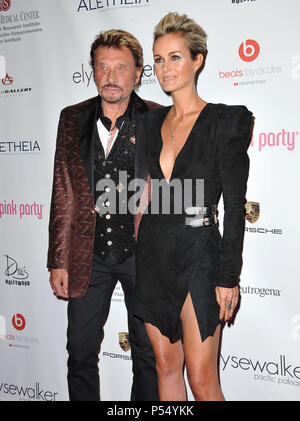 Johnny Halliday, Laeticia Halliday 6e partie rose à la Drai à Los Angeles.Johnny Halliday, Laeticia Halliday 016 cas à Hollywood Life - Californie, Red Carpet Event, USA, Cinéma, Célébrités, photographie, Bestof, Arts, Culture et divertissement, Célébrités, Mode de vie meilleure, Hollywood, événement dans la vie d'Hollywood, Californie - Tapis rouge et en coulisses, musique, célébrités, Topix en couple, en famille (mari et femme) et les enfants - les enfants, frères et sœurs, tsuni@Gamma-USA.com Tsuni enquête de crédit / USA, 2010 Banque D'Images