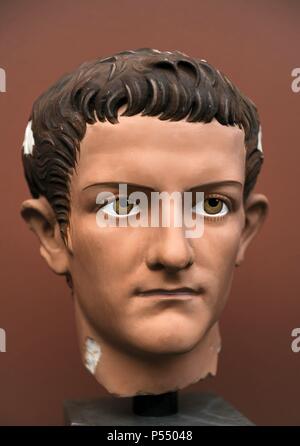 Gaius Julius Caesar (Caligua Augustus Germanicus). (12-41 Ma). 3ème empereur romain. La dynastie des Julio-claudiens. Tête Portrait pour Caligula. La reconstruction moderne. Ny Carlsberg Glyptotek. Copenhague, Danemark. Banque D'Images