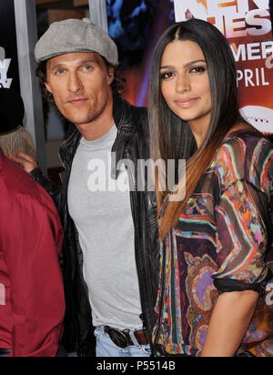 Matthew McConaughey    51 Camila Alves - Kenny Chesney : Summer in 3-D Premiere à Las Vegas.Matthew McConaughey    51 Camila Alves événement dans la vie d'Hollywood, Californie - Red Carpet Event, USA, Cinéma, Célébrités, photographie, Bestof, Arts, Culture et divertissement, Célébrités, Mode de vie meilleure, Hollywood, événement dans la vie d'Hollywood, Californie - Tapis rouge et en coulisses, musique, célébrités, Topix en couple, en famille (mari et femme) et les enfants - les enfants, frères et sœurs, tsuni@Gamma-USA.com Tsuni enquête de crédit / USA, 2010 Banque D'Images