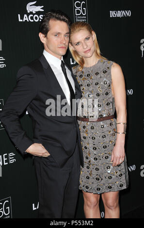 Claire Danes, Hugh Dancy à la costumière Awards au Beverly Hilton à Los Angeles.Un Claire Danes, Hugh Dancy  10 ------------- Red Carpet Event, Vertical, USA, Cinéma, Célébrités, photographie, Bestof, Arts, Culture et divertissement, Célébrités Topix fashion / Vertical, Best of, événement dans la vie d'Hollywood, Californie - Tapis rouge et en backstage, USA, Cinéma, Célébrités, cinéma, télévision, Célébrités célébrités musique, photographie, Arts et culture, Bestof, divertissement, Topix, verticale de la famille de l'année 2011, enquête tsuni@Gamma-USA.com un mari Banque D'Images