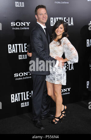 Jim Parrack au Battle : Los Angeles Premiere au Westwood Village Theatre de Los Angeles.Jim Parrack  45 ------------- Red Carpet Event, Vertical, USA, Cinéma, Célébrités, photographie, Bestof, Arts, Culture et divertissement, Célébrités Topix fashion / Vertical, Best of, événement dans la vie d'Hollywood, Californie - Tapis rouge et en backstage, USA, Cinéma, Célébrités, cinéma, télévision, Célébrités célébrités musique, photographie, Arts et culture, Bestof, divertissement, Topix, verticale de la famille de l'année 2011, enquête Mari et femme tsuni@Gamma-USA.com Banque D'Images