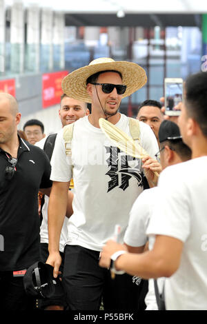 De Pékin, Pékin, Chine. 23 Juin, 2018. Beijing, Chine 23 juin 2018 : joueur américain professionnel de basket-ball Klay Thompson présente à l'aéroport de Pékin. Crédit : SIPA Asie/ZUMA/Alamy Fil Live News Banque D'Images