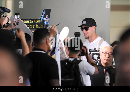 De Pékin, Pékin, Chine. 23 Juin, 2018. Beijing, Chine 23 juin 2018 : joueur américain professionnel de basket-ball Klay Thompson présente à l'aéroport de Pékin. Crédit : SIPA Asie/ZUMA/Alamy Fil Live News Banque D'Images