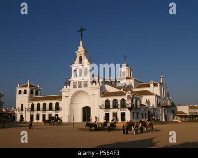 ERMITA DE NUESTRA SEÑORA DEL ROCIO. En su interior se encuentra la Virgen del Rocio Paloma Blanca 'o'. La Provincia de Huelva. L'Andalousie. Banque D'Images