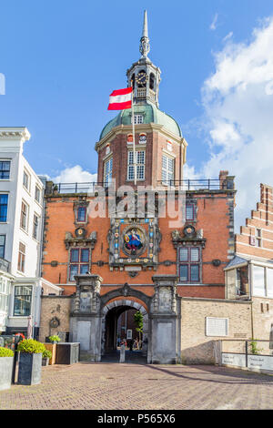Ancienne porte de ville à Dordrecht, Pays-Bas Banque D'Images