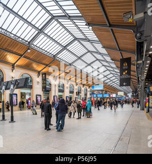 La gare Saint-Lazare, Paris, France Banque D'Images