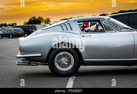 Une Ferrari 275 Voiture de sport classique Banque D'Images