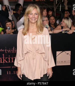 Los Angeles, CA, USA. 14Th Nov, 2018. Heather Locklear assiste à la "Twilight Saga : Breaking Dawn Part 1' à Nokia Theatre L.A. Vivre le 14 novembre 2011 à Los Angeles, Californie. People : Heather Locklear Crédit : Hoo Punch/Me.Com/Media Alamy Live News Banque D'Images