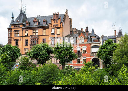 Strasbourg, La Maison Braun mansion, bâtiment résidentiel du 19e siècle avec cadre de verdure, de Neustadt, Alsace, France, Europe, Banque D'Images