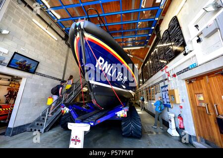 L'intérieur de l'embarcation RNLI st ives Cornwall England uk d'infiltration et Banque D'Images