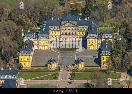 Residenzschloss Bad Arolsen, Château de Bad Arolsen, l'établissement WELCOME HOTEL Bad Arolsen, Bad Arolsen, Waldeck-Frankenberg district, Hesse, Allemagne, DEU, Europe, ae Banque D'Images