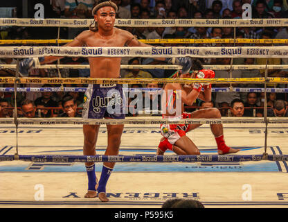 Bangkok, Thaïlande - thaïlandais sont célèbres pour le style de combat de Muay Thai. Ici en particulier des scènes de la Channel 7 Stadium Banque D'Images