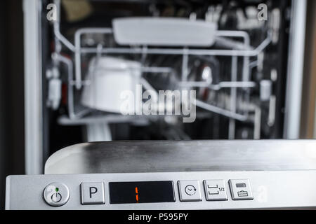 Panneau de configuration, sélectionnez un programme de lavage au lave-vaisselle Banque D'Images
