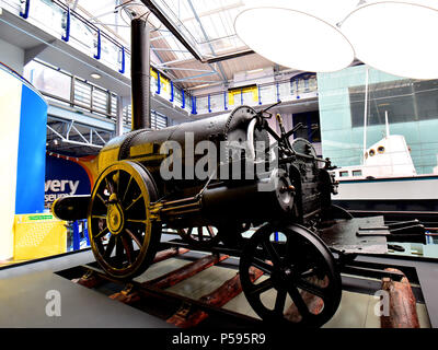 Discovery Museum Newcastle upon Tyne Stephensons Rocket vue depuis le côté Banque D'Images