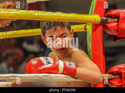 Bangkok, Thaïlande - thaïlandais sont célèbres pour le style de combat de Muay Thai. Ici en particulier des scènes de la Channel 7 Stadium Banque D'Images