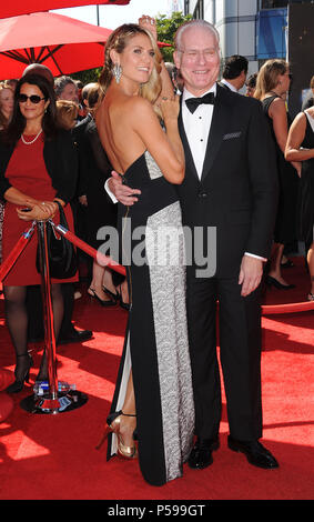 Heidi Klum & Tim Gunn arriver au 2013 Primetime Creative Arts Emmy Awards au Nokia Theatre de Los Angeles.Heidi Klum & Tim Gunn 056 ------------- Red Carpet Event, Vertical, USA, Cinéma, Célébrités, photographie, Bestof, Arts, Culture et divertissement, Célébrités Topix fashion / Vertical, Best of, événement dans la vie d'Hollywood, Californie - Tapis rouge et en backstage, USA, Cinéma, Célébrités, cinéma, télévision, Célébrités célébrités musique, photographie, Arts et culture, Bestof, divertissement, Topix, verticale de la famille de l'année , 2013, enquête tsuni@Gamma- Banque D'Images