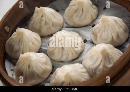 Chinesse nourriture avec Stream Dumpling de porc Banque D'Images