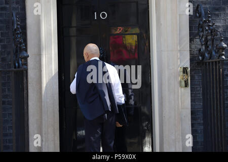 London,UK,26 juin 2018,secrétaire d'État du ministère de l'intérieur, la Rt Hon Sajid Javid MP arrive pour la réunion hebdomadaire du cabinet au 10 Downing Street à Londres.Larby Keith Crédit/Alamy Live News Banque D'Images