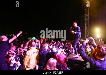 Zagreb, Croatie. 25 Juin 2018 : Le groupe de rock indépendant anglo-américaine tue effectue sur la scène mondiale OTP au cours de la première journée du 13e festival INmusic situé sur le lac Jarun à Zagreb, Croatie. Credit : Goran Jakuš/Alamy Live News Banque D'Images