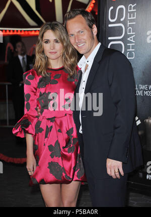 Rose Byrne, Patrick Wilson à l'insidieuse Chapitre 2 première au théâtre universel Inn Los Angeles.Une Rose Byrne, Patrick Wilson 04 ------------- Red Carpet Event, Vertical, USA, Cinéma, Célébrités, photographie, Bestof, Arts, Culture et divertissement, Célébrités Topix fashion / Vertical, Best of, événement dans la vie d'Hollywood, Californie - Tapis rouge et en backstage, USA, Cinéma, Célébrités, cinéma, télévision, Célébrités célébrités musique, photographie, Arts et culture, Bestof, divertissement, Topix, verticale de la famille de l'année 2013, enquête tsuni@Gamma-USA.com , Banque D'Images