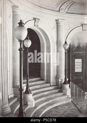 328 Charles Marville, théâtre du Vaudeville - entrée, ca. 1853-70 Banque D'Images