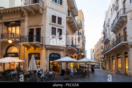 Paul cafe sur la rue à la mode au centre-ville restauré Beyrouth, Liban Banque D'Images