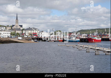 Le port de pêche et le port de Killybegs sur la côte de Donegal en Irlande du deuxième plus grand Banque D'Images