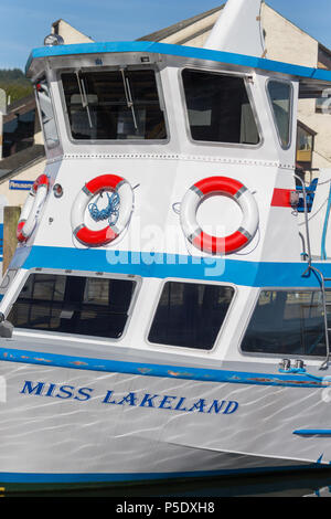 Mlle MV Lakeland, l'un des croiseurs du lac Windermere, en tenant les touristes en excursions autour du lac Banque D'Images