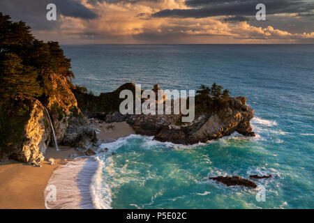 McWay Falls Banque D'Images