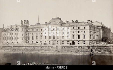 327 Charles Marville, Palais de Justice 03, ca. 1853-70 Banque D'Images