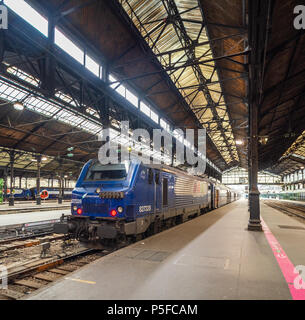 La gare Saint-Lazare, Paris, France Banque D'Images