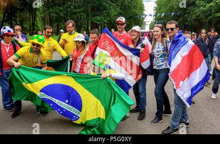 Fans de Brésil et Costa Rica Banque D'Images