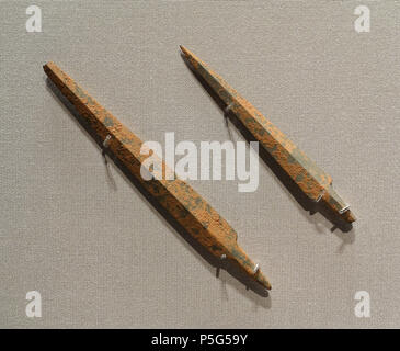 N/A. Anglais : Exposition dans le Musée National de Tokyo - Tokyo, Japon. 1 août 2017, 21:11:06. Daderot 140 Flèches, fouillé à Seoul, Corée du Sud, de l'Âge de Bronze, 6ème au 4ème siècle avant J.-C., la pierre polie - Musée National de Tokyo - Tokyo, Japon - DSC08213 Banque D'Images