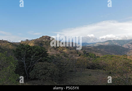 Vue paysage dans la réserve de Monteverde Cloud forest, Costa Rica Banque D'Images