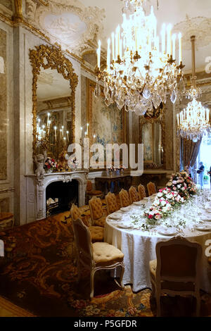 N/A. Anglais : Intérieur de Waddesdon Manor - Buckinghamshire, Angleterre. 8 juin 2016, 07:10:59. Daderot 455 Salle à manger - Waddesdon Manor - Buckinghamshire, Angleterre - DSC07612 Banque D'Images