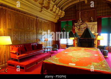 N/A. Anglais : Intérieur de Waddesdon Manor - Buckinghamshire, Angleterre. 8 juin 2016, 08:57:18. Daderot 204 Salle de billard - Waddesdon Manor - Buckinghamshire, Angleterre - DSC07814 Banque D'Images