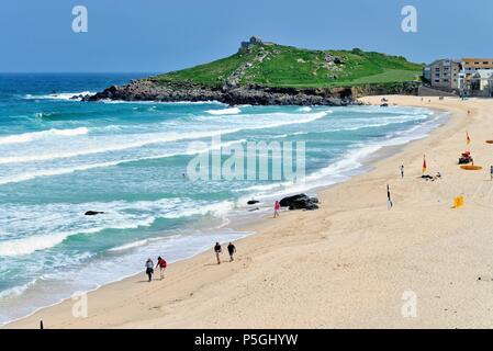 Plage de Porthmeor le jour ensoleillé de l'été St.Ives ouest de Cornwall Angleterre Royaume-Uni Banque D'Images