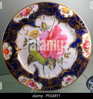 N/A. Anglais : service à dessert en porcelaine de Coalport, manufacture, probablement Années 1830 Années 1840 - Harewood House - West Yorkshire, Angleterre. 16 juin 2016, 06:54:58. Daderot 440 service à dessert en porcelaine de Coalport, manufacture, probablement Années 1830 Années 1840 - Harewood House - West Yorkshire, Angleterre - DSC01635 Banque D'Images