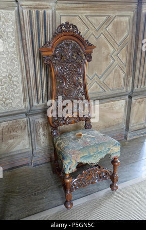 N/A. Anglais : Président - Longue galerie, Haddon Hall - Bakewell, Derbyshire, Angleterre. 18 juin 2016, 06:58:17. Daderot 323 - Chaise longue galerie, Haddon Hall - Bakewell, Derbyshire, Angleterre - DSC02765 Banque D'Images