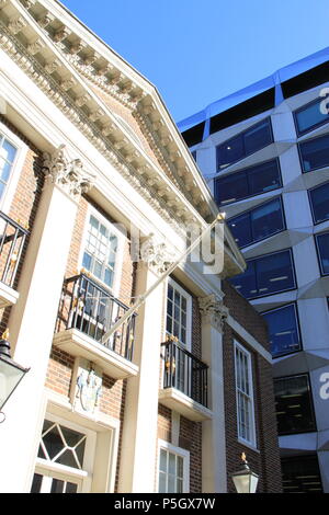 Girdlers' Hall : la Worshipful Company of Girdlers est l'une des sociétés la livrée dans la ville de Londres, Angleterre, Royaume-Uni, PETER GRANT Banque D'Images