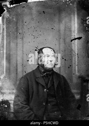 [Un homme] [GRAPHIC].. 1 : négatif, verre au collodion humide, n&b ; 11 x 8,5 cm. vers 1875. Thomas, John, 45 Un homme ANL3364964 Banque D'Images