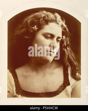 [Une Bacchante] ; Julia Margaret Cameron, britannique, né en Inde, 1815 - 1879 ; l'eau douce, l'Angleterre, l'Europe ; 20 juin 1867 ; à l'albumine argentique ; Image : 32,4 x 26,7 cm (12 3/4 x 10 1/2 in.), le Mont : 58,4 x 46,4 cm (23 x 18 1/4 in.) ; 84.XM.443,401 UN "Bacchante", par Julia Margaret Cameron (1867) Banque D'Images