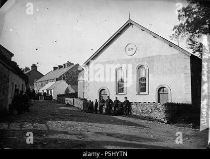 [Abersoch chapelle (Cong), Abersoch] [GRAPHIC].. 1 : négatif, verre au collodion humide, n&b ; 12 x 16,5 cm. vers 1875. Thomas, John, 53 chapelle Abersoch (Cong), Abersoch ANL3362821 Banque D'Images